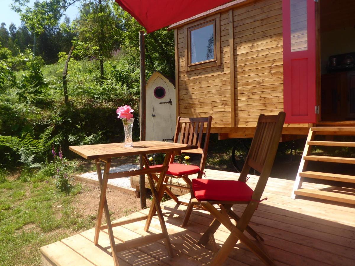 Rosa The Cosy Cabin - Gypsy Wagon - Shepherds Hut, River Views Off-Grid Eco Living Pedrogao Grande Kültér fotó